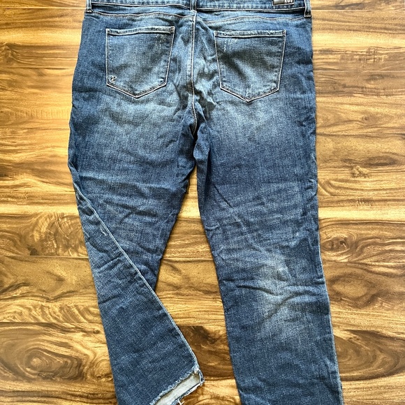EUC Kut Denim Reese Mid Rise Ankle Raw Hem, 18 - Picture 3 of 3
